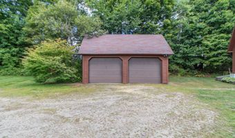 29 Roundy Brook Rd, Burke, VT 05871