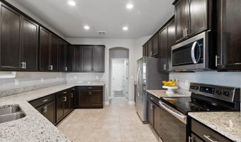 117 WALKERS POINT Dr, Auburndale, FL 33823