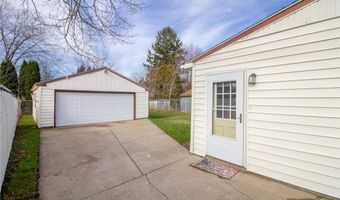 262 Idlewood Rd, Austintown, OH 44515