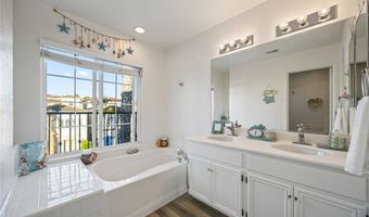 701 N Cleveland St, Oceanside, CA 92054