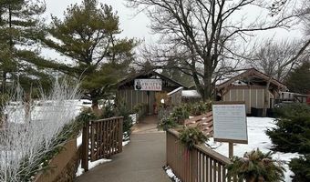 2 CHAMONIX Dr 213, Alloway, NJ 07462