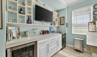 5227 ADMIRAL POINTE Dr, Apollo Beach, FL 33572