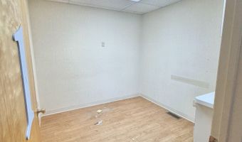 160 Wolcott St, Bristol, CT 06010