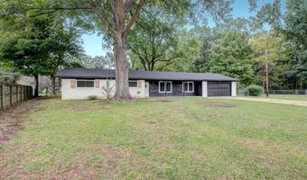 996 Hacienda Dr, Benton, AR 72019