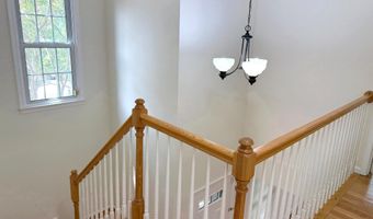 2438 S WALTER REED Dr S E, Arlington, VA 22206