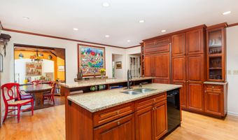 150 N Old Stone Bridge Rd, Cos Cob, CT 06807