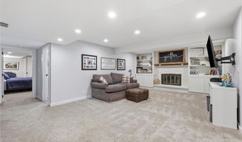 13901 Leavenworth Rd, Basehor, KS 66007