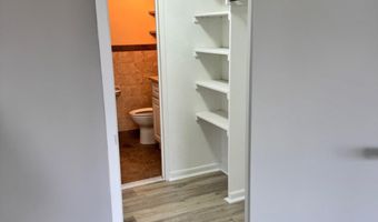 6641 WAKEFIELD Dr 204, Alexandria, VA 22307