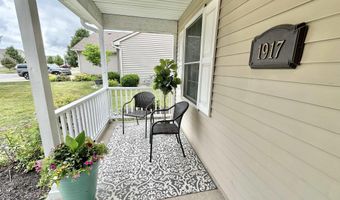1917 Greyson Dr, Auburn, IN 46706