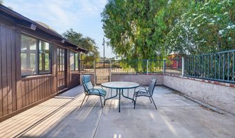 33201 Barber Rd, Agua Dulce, CA 91390