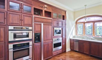 81 Potts Rd, Allentown, NJ 08501
