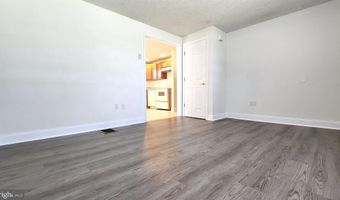 210 W HIGH St, Felton, DE 19943