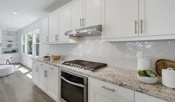 21840 Deer Grass Dr, Escondido, CA 92029