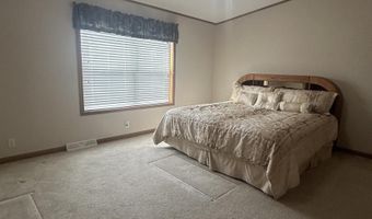 805 Elm St, Allison, IA 50602