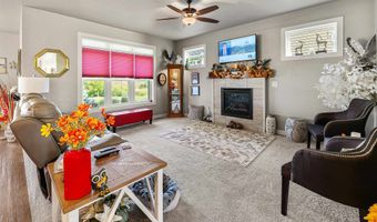 1860 N MARGARET St, Appleton, WI 54913