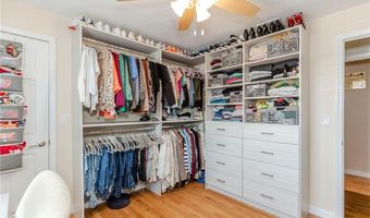 30 Warren Ave, Johnston, RI 02919