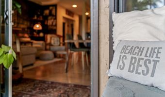 1299 ULUNIU Rd 103E, Kihei, HI 96753