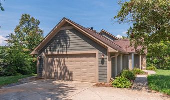 2 New Cross South S, Asheville, NC 28805