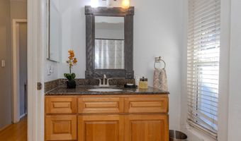 130 N Lohrum Ln, Anaheim, CA 92807