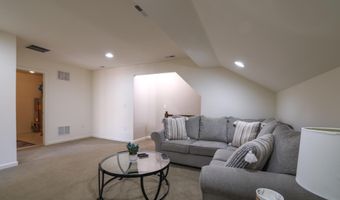 31 GARDEN Path, Barnegat, NJ 08005