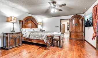 8104 Brownsville Ln, Bethany, OK 73008