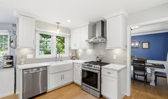 43197 WAYSIDE Cir, Ashburn, VA 20147