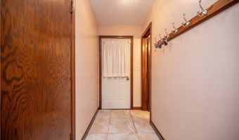 6685 Elwood St, Austintown, OH 44515