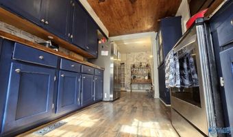 301 S Carlisle St, Albertville, AL 35950