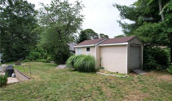 163 Winterberry Rd, Narragansett, RI 02874