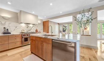 4060 Harclare Ln, Encino, CA 91436