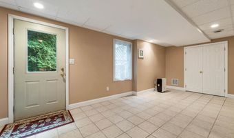 55 Dunlap Dr, Bedford, NH 03110