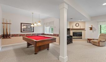 830 Richlyn Dr, Adrian, MI 49221