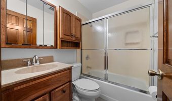 760 Woodside Trails Dr 203, Ballwin, MO 63021