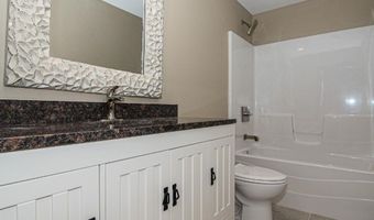 6042 Seven Springs Dr, Asbury, IA 52002