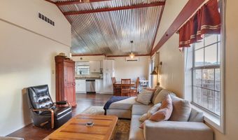 1102 W Del Rio St, Alpine, TX 79830