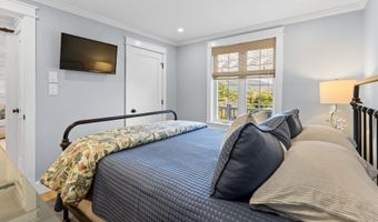 52 Chase Cir, Center Harbor, NH 03226