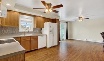 10 HEIGHTS Ct, Abbottstown, PA 17301