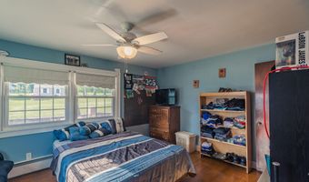 109 Golf Course Rd, Amsterdam, NY 12010