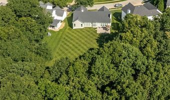 573 Castle Ridge Dr, Ballwin, MO 63021