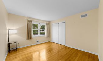 14 Harbor View Dr, Atlantic Highlands, NJ 07716