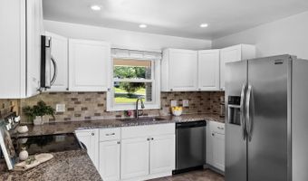 12112 FOXHILL Ln, Bowie, MD 20715
