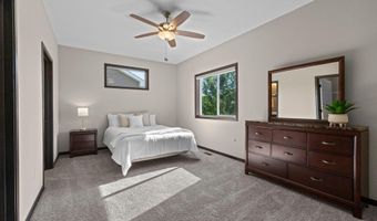 2726 11th Ave, Anoka, MN 55303