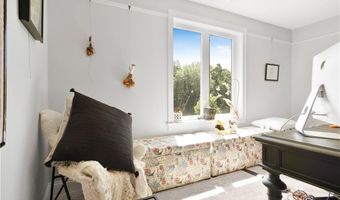 31 Ridge St, Berkley, MA 02779