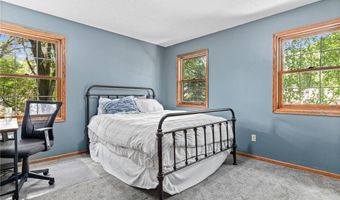12534 Dover Dr, Apple Valley, MN 55124
