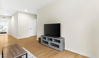 20328 NEWFOUNDLAND Sq, Ashburn, VA 20147