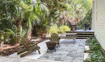 174 Dr Frederick S Humphries St, Apalachicola, FL 32320