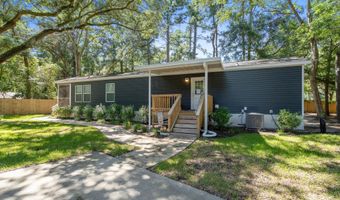 1 Country Manor Rd, Beaufort, SC 29906