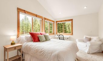 16396 Skyline Dr, Bend, OR 97703