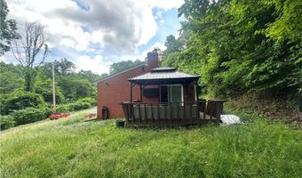 80 Forest Rd, Ambridge, PA 15003