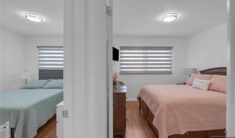 136 E Clinton Ave, Bergenfield, NJ 07621